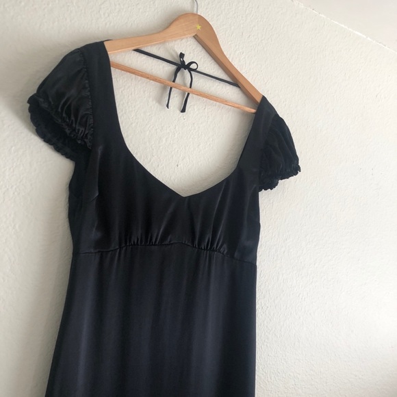 NWT REFORMATION Black silk open back dress - Picture 3 of 6